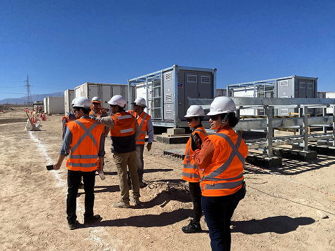 Sma, E-storage y Colbún reciben a delegación brasileña en proyecto de almacenamiento de energía