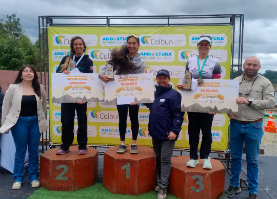 Un penquista y una valdiviana ganaron el Primer Triatlón 
Destino Angostura del Biobío 2025